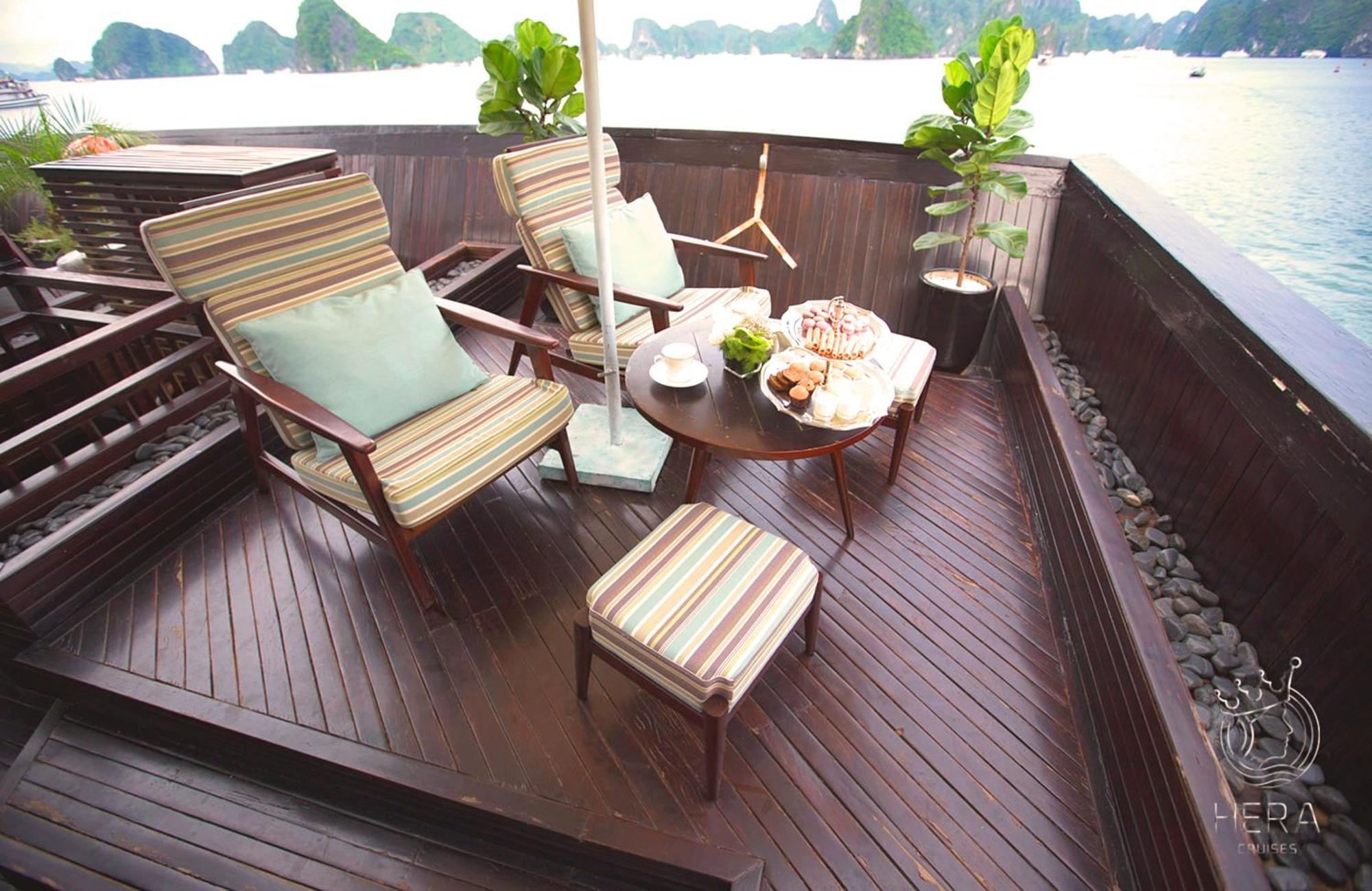 Hera Grand Luxury Cruise Ha Long Exterior photo
