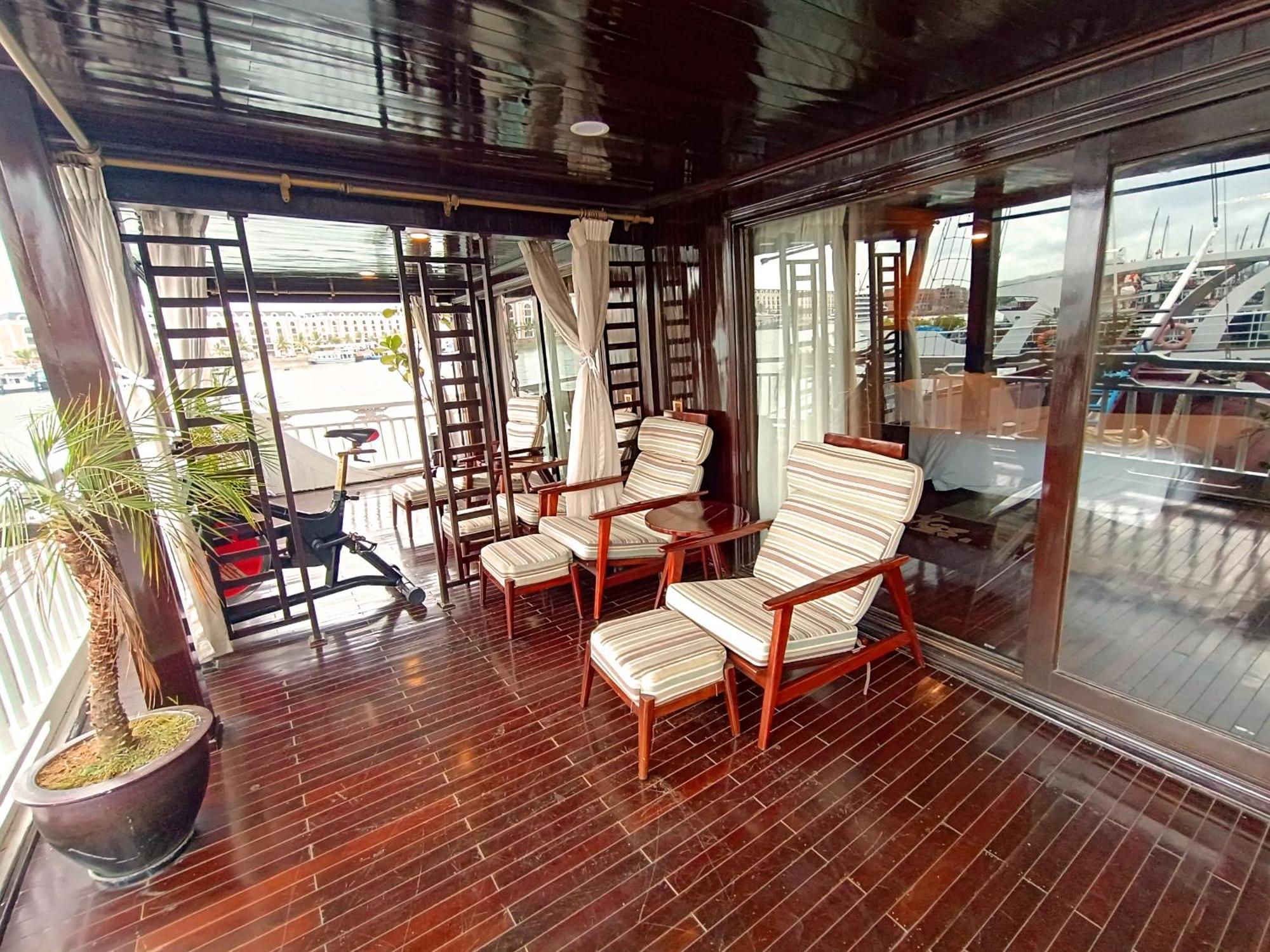 Hera Grand Luxury Cruise Ha Long Exterior photo