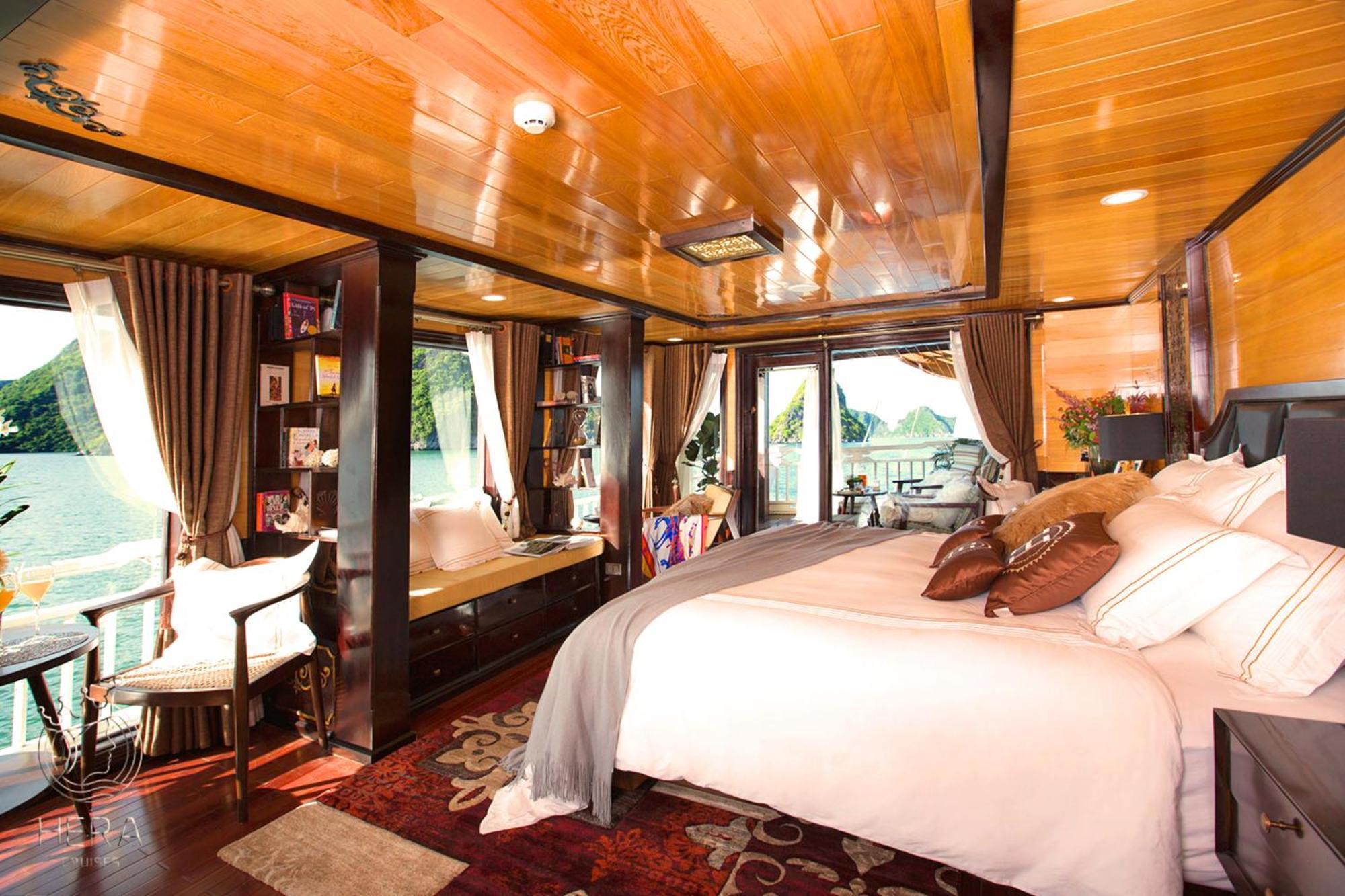Hera Grand Luxury Cruise Ha Long Exterior photo