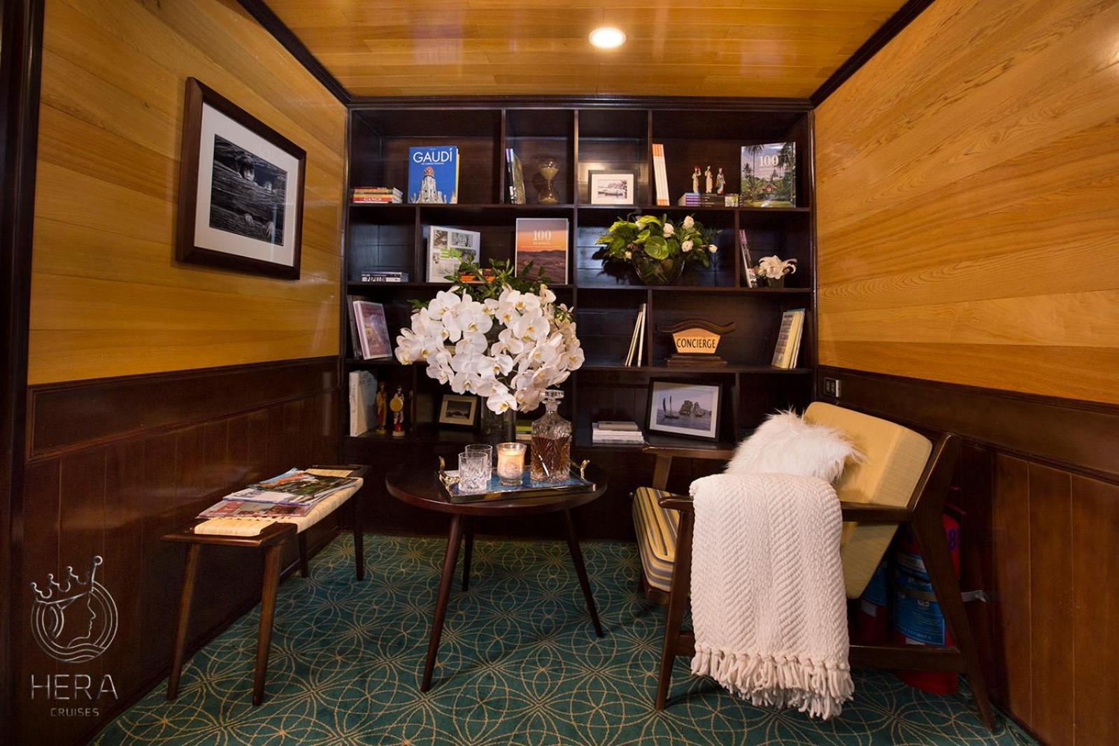 Hera Grand Luxury Cruise Ha Long Exterior photo