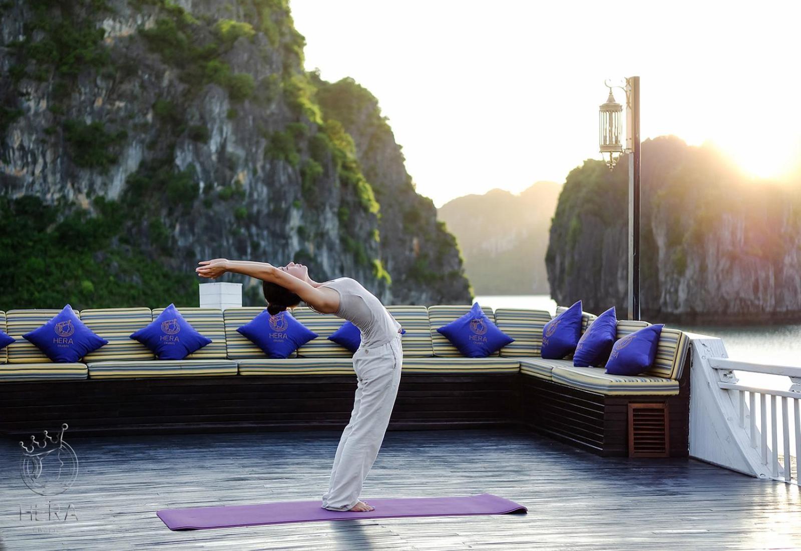 Hera Grand Luxury Cruise Ha Long Exterior photo
