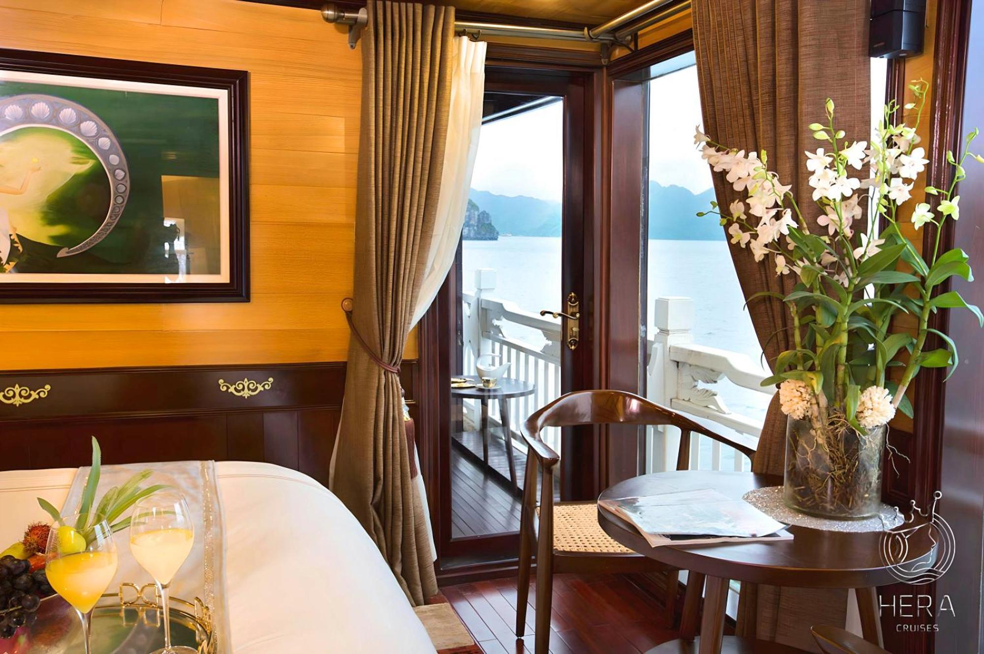 Hera Grand Luxury Cruise Ha Long Exterior photo